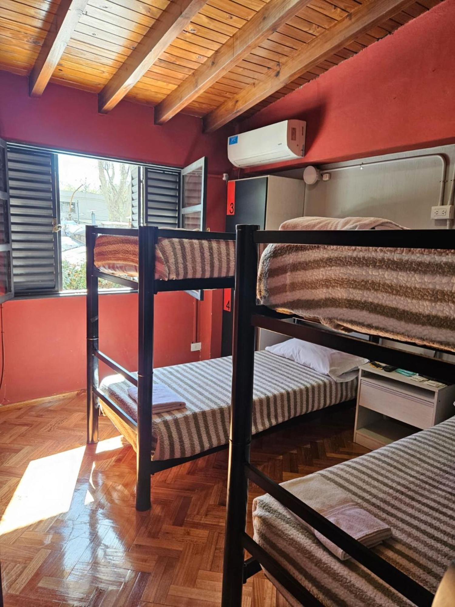 Dakar Hostel Мендоса Екстер'єр фото